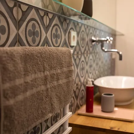 Design-apartment Mit Terrasse & Abendsonne I 71 M2 In Alter Im Almtal I Parkplatz Inklusive Apartamento